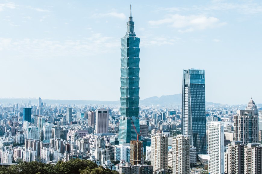 View of Taipei 101 from Elephant Mt.